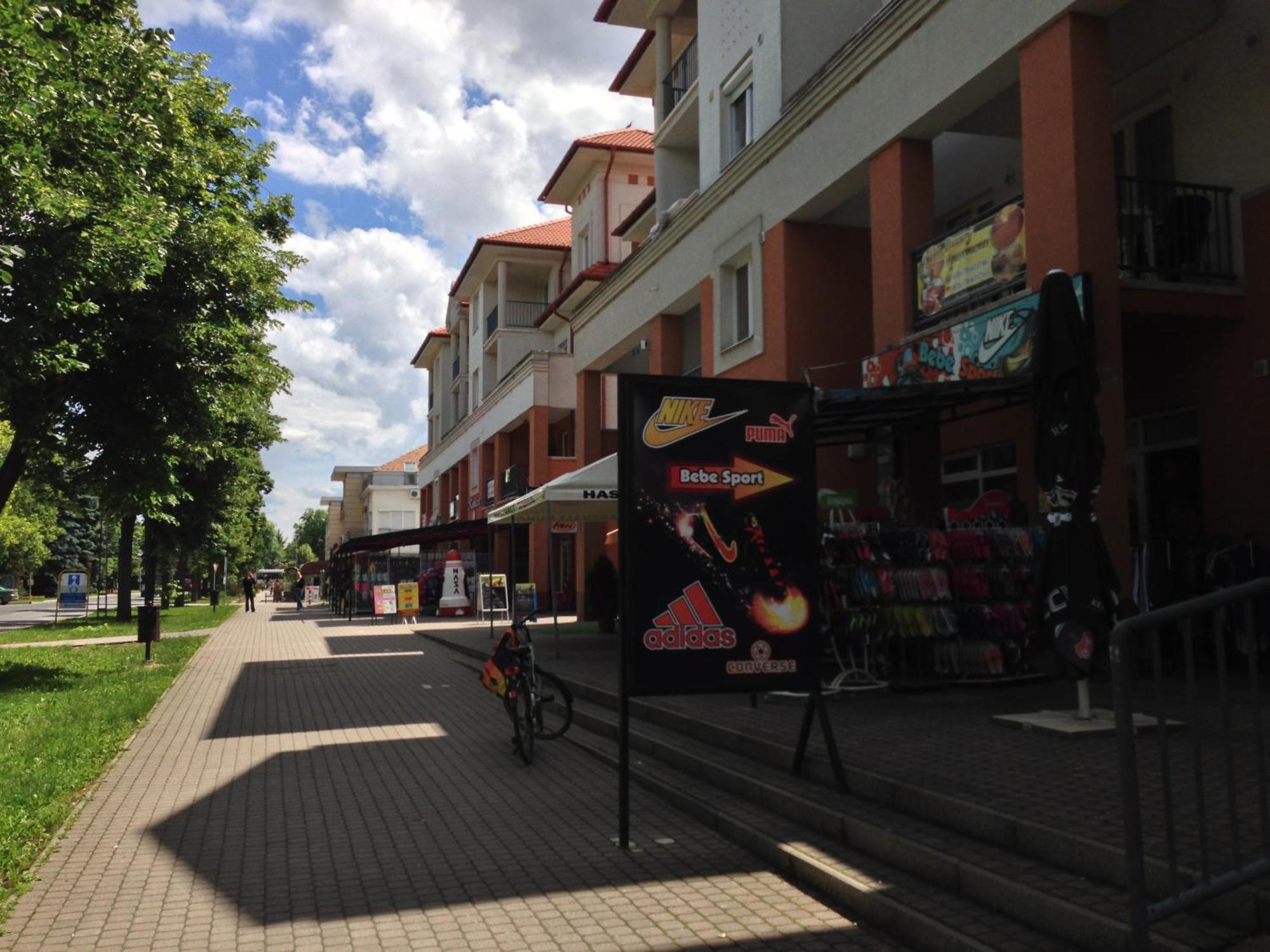 Tommy Apartman Hajdúszoboszló Екстериор снимка