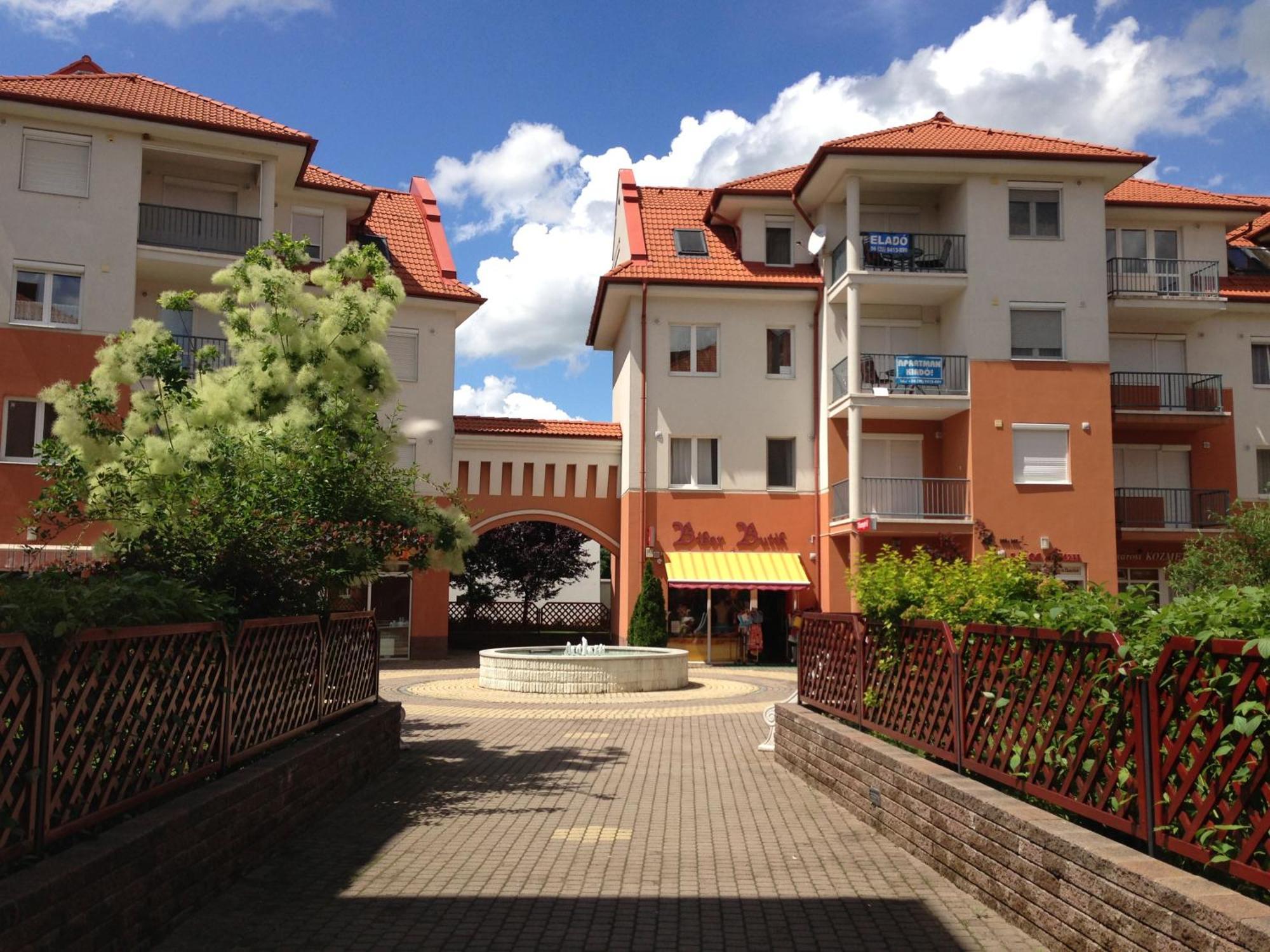 Tommy Apartman Hajdúszoboszló Екстериор снимка